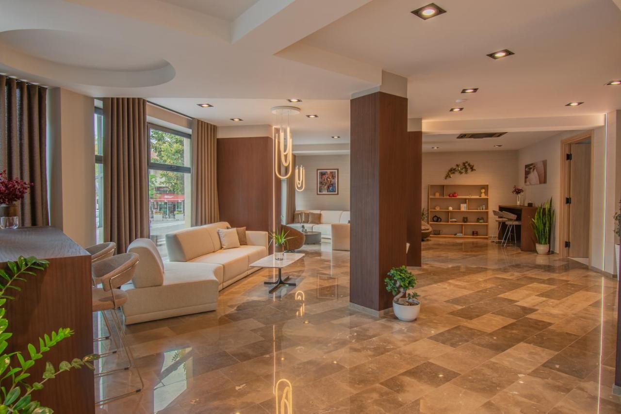Hotel Osetia Garden มอมชิลกราด ภายนอก รูปภาพ