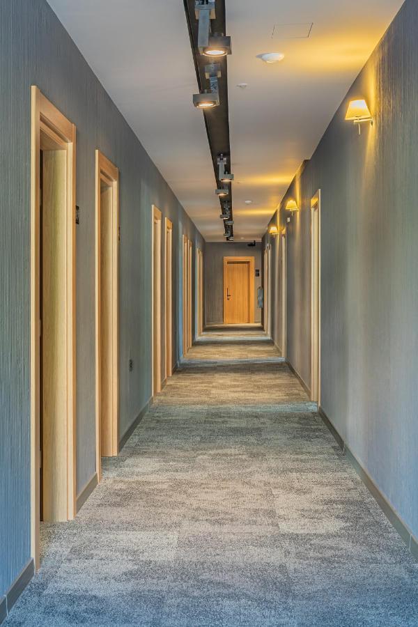 Hotel Osetia Garden มอมชิลกราด ภายนอก รูปภาพ