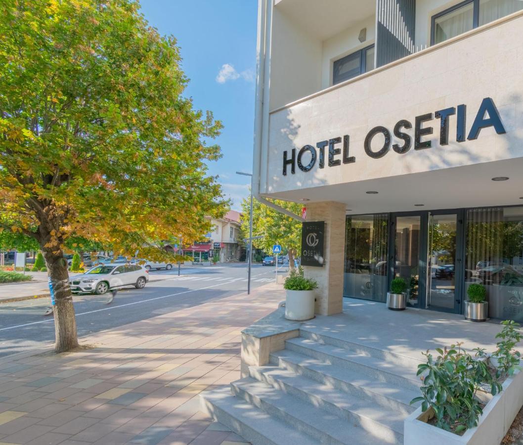 Hotel Osetia Garden มอมชิลกราด ภายนอก รูปภาพ