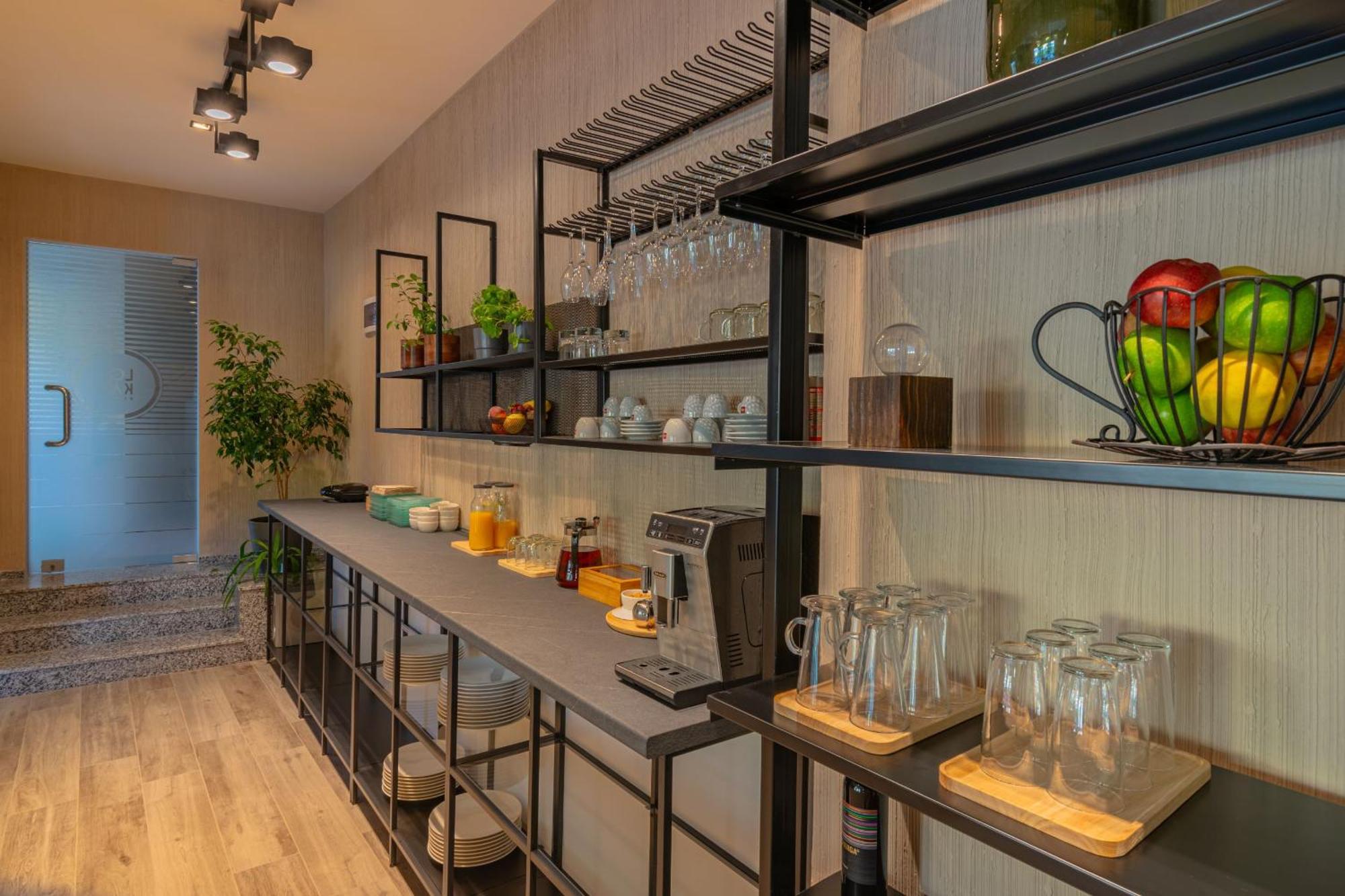 Hotel Osetia Garden มอมชิลกราด ภายนอก รูปภาพ